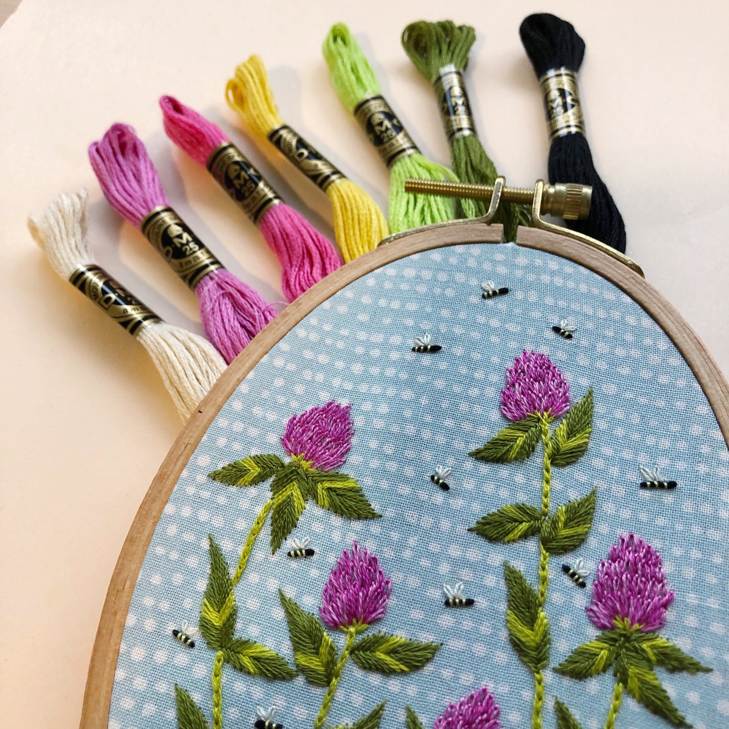 Bees Among Clover - Intermediate Hand Embroidery DIY Craft Kit