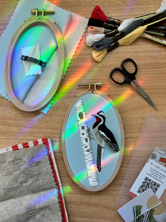 Busy Woodpecker - 3D Bird Advanced Embroidery Kit