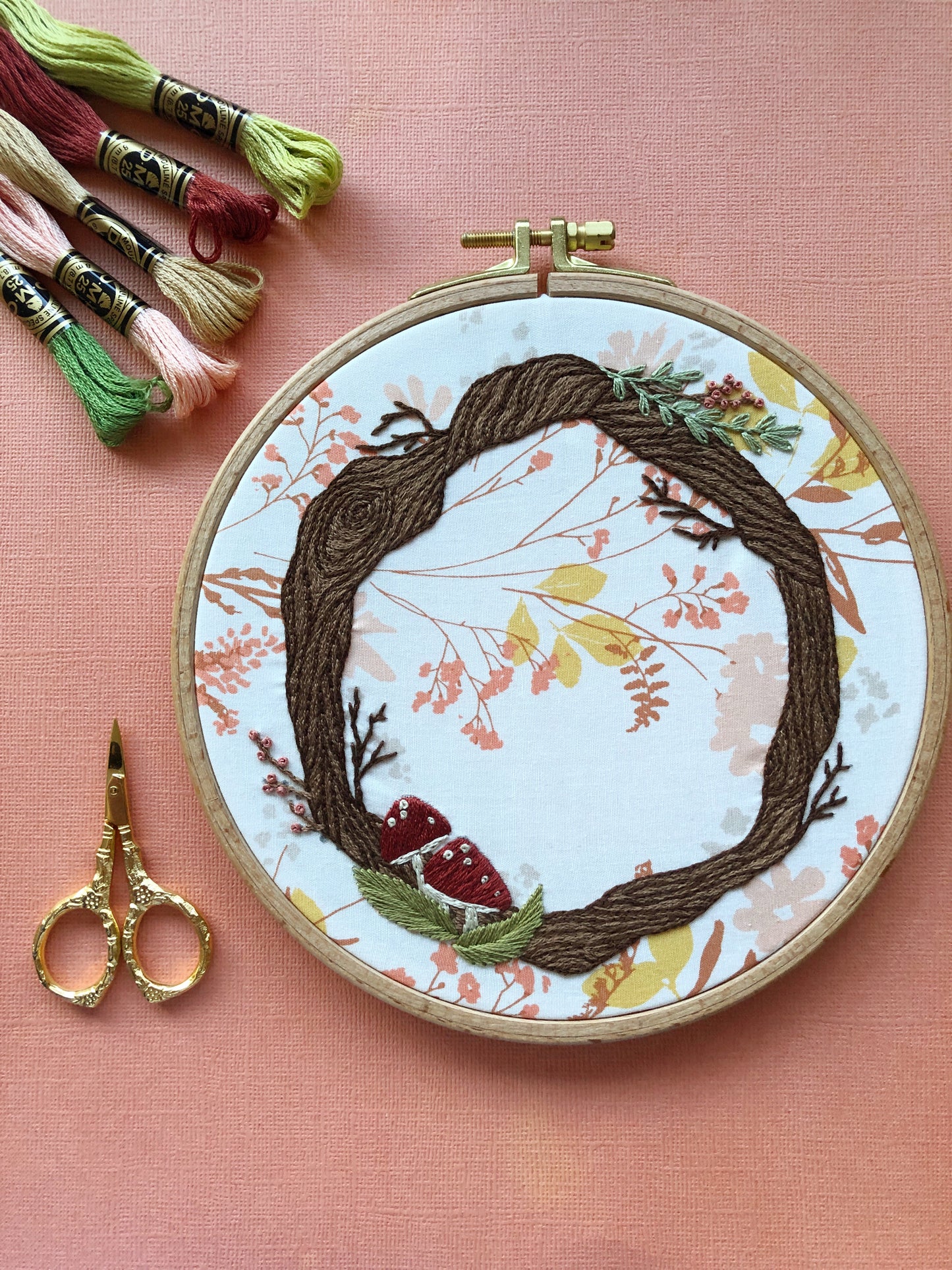 Woodland Wreath - Intermediate Hand Embroidery PDF Pattern