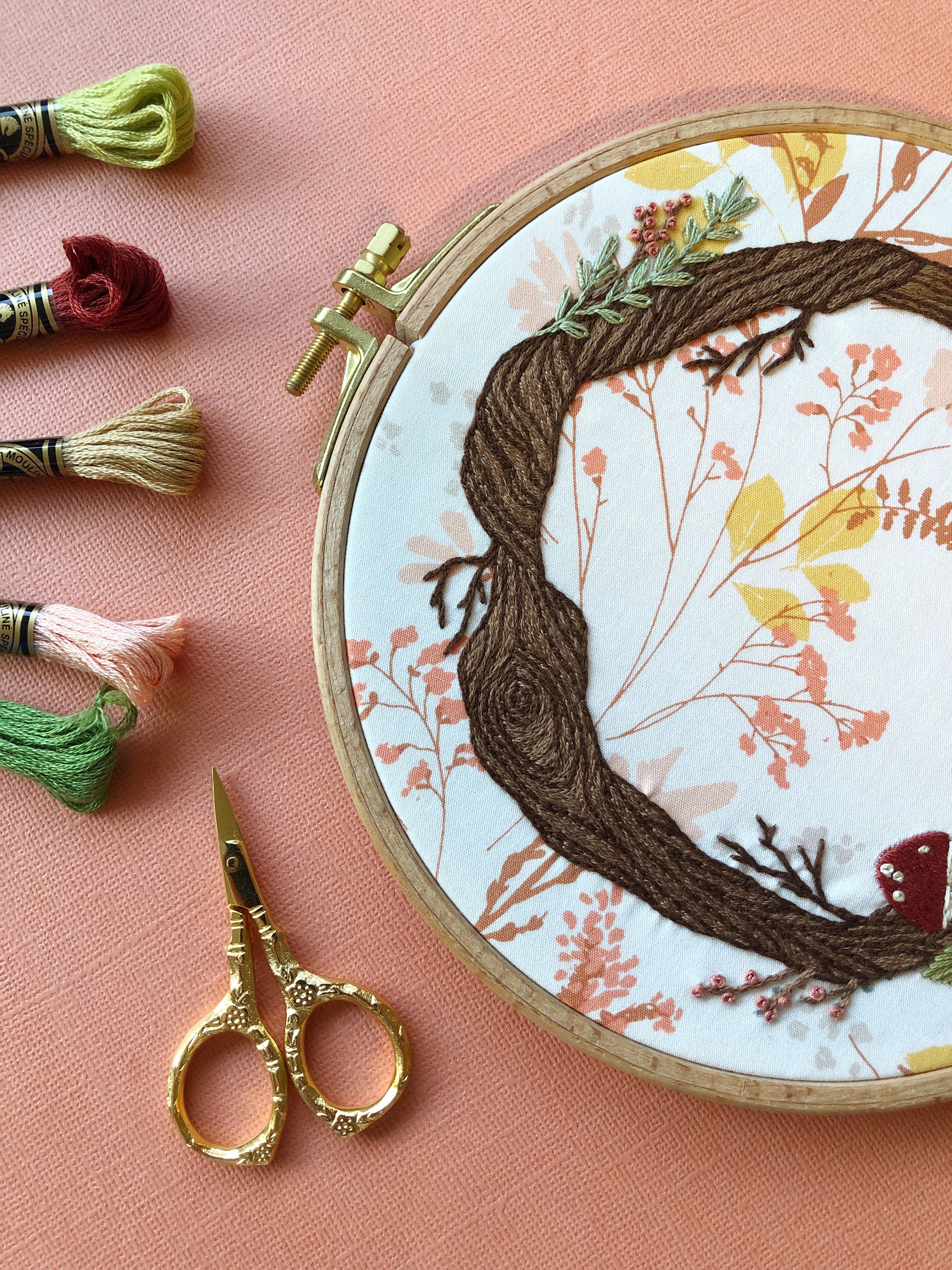Woodland Wreath - Intermediate Hand Embroidery PDF Pattern – MCreativeJ